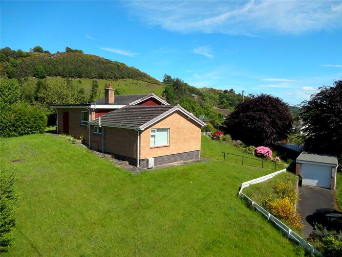 3 Bedroom Bungalow For Sale In Derwlwyn Lane, Llanfyllin, Powys, SY22