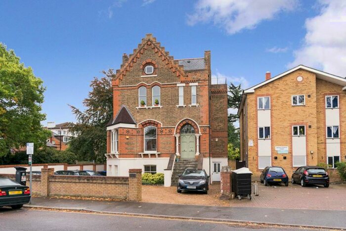 1 Bedroom Apartment To Rent In Langley Road, Surbiton, KT6