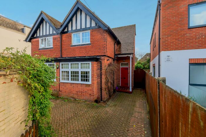 2 Bedroom Semi-Detached House To Rent In Winkfield Road, Ascot, SL5
