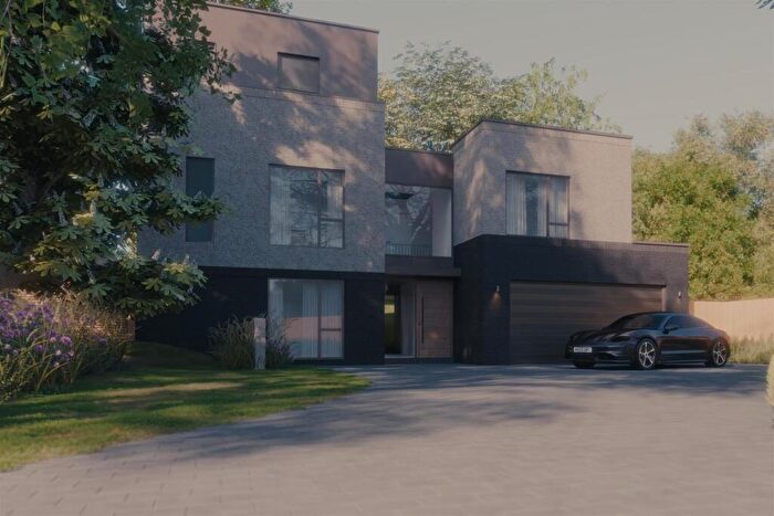 5 Bedroom Detached House For Sale In The Glade, Melton Road, NG12