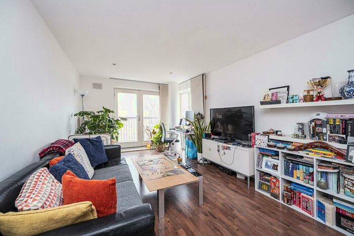 1 Bedroom Flat To Rent In Tredegar Road, Bow, London, E3