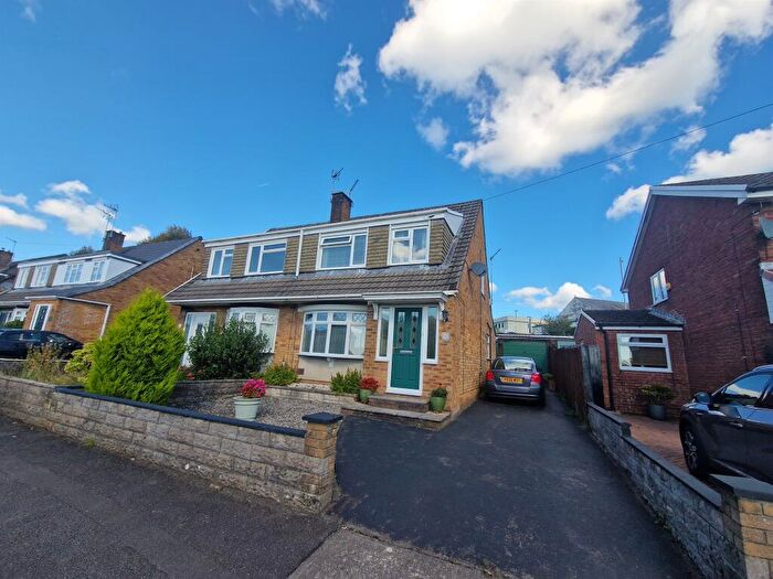 3 Bedroom Semi-Detached House For Sale In Carmarthen Drive, Tonteg, Pontypridd, CF38