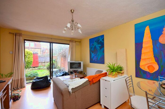 2 Bedroom Property To Rent In Campbell Close, Streatham, London, SW16