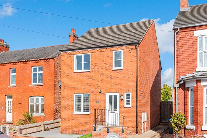 3 Bedroom Detached House To Rent In Union Street, Desborough, NN14