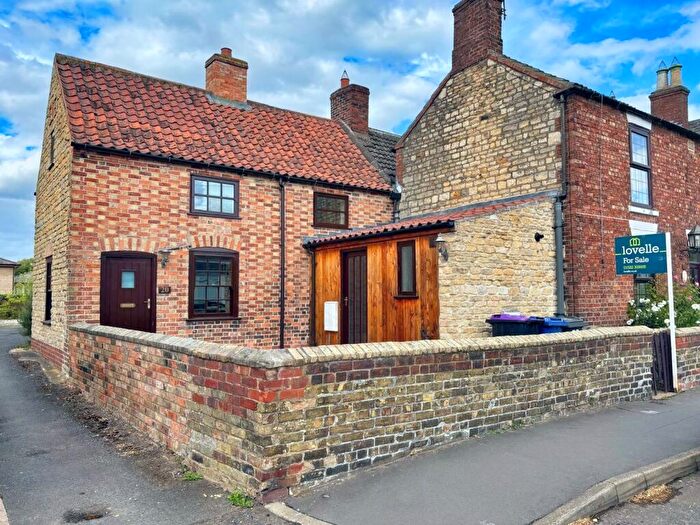 2 Bedroom Semi-Detached House For Sale In High Street, Reepham, LN3