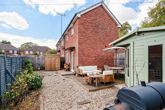 1 Bedroom End Of Terrace House For Sale In Ellerton Way, Wrecclesham, Farnham, Surrey, GU10