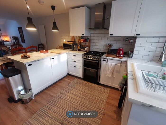 2 Bedroom Semi-Detached House To Rent In Ambleside Drive, Oxford, OX3