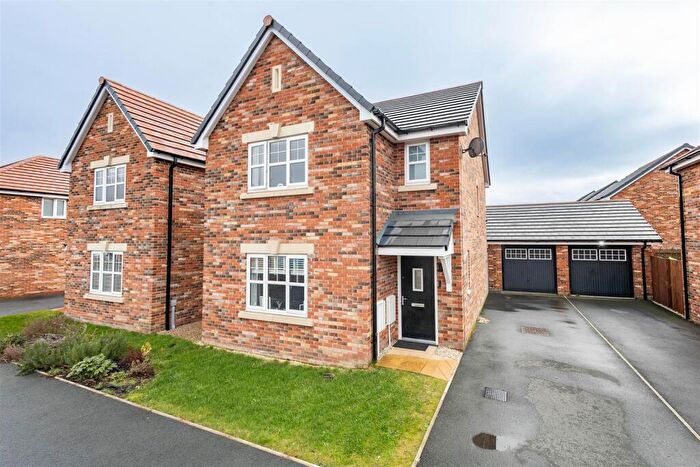 3 Bedroom Detached House For Sale In Triumph Road, Farington, Leyland, PR25