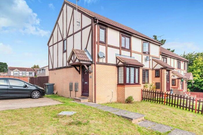 3 Bedroom Terraced House To Rent In Perrymead, Luton, LU2