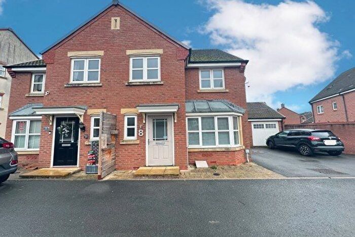 3 Bedroom Property To Rent In Neatishead Road Kingsway, Gloucester, GL2