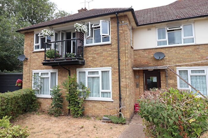 1 Bedroom Flat To Rent In Whittington Road, Brentwood, CM13