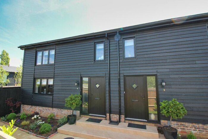 4 Bedroom Semi-Detached House For Sale In Plaxdale Green Road, Stansted, TN15