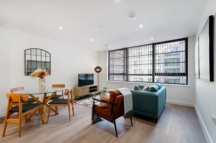 1 Bedroom Apartment To Rent In Sadlers Place, B5