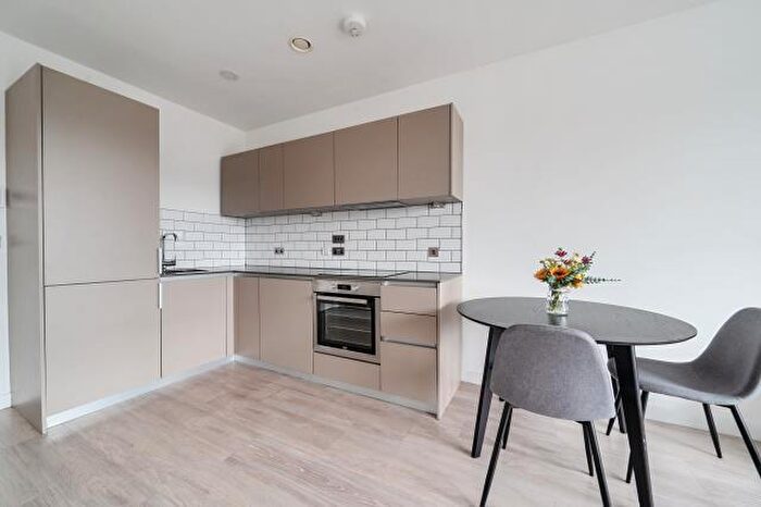 1 Bedroom Apartment To Rent In Market Street, Bracknell, RG12