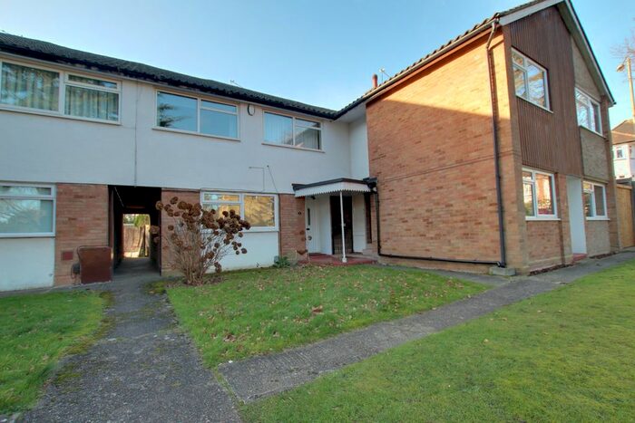 1 Bedroom Flat To Rent In Cranley Court, Beckenham Grove, Bromley, Kent, BR2