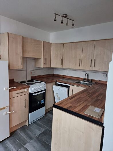 1 Bedroom Flat To Rent In Staines Road, Hounslow, TW3