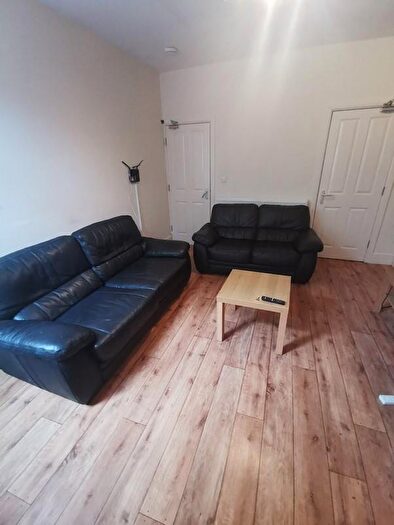 5 Bedroom Terraced House To Rent In Pomona Street, S11