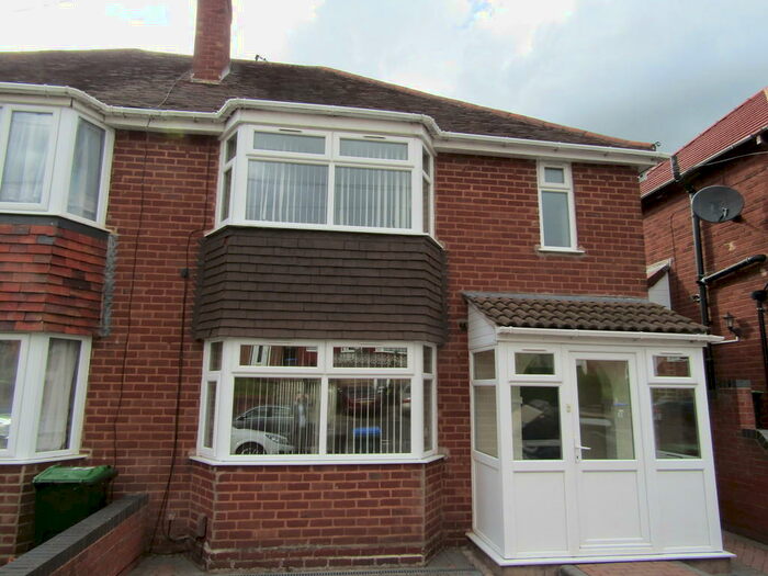 3 Bedroom Semi-Detached House To Rent In Appleton Avenue, Great Barr, Birmingham, B43