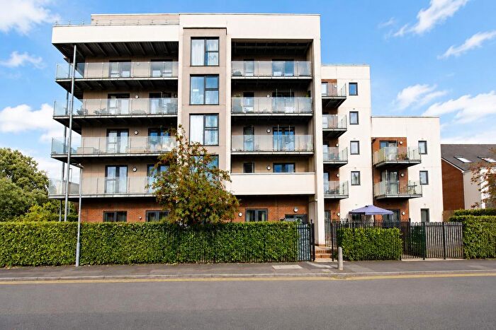 1 Bedroom Flat To Rent In Gemini Park, Manor Way, Borehamwood, WD6