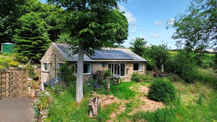 3 Bedroom Detached House For Sale In Heath House View, Ridings Lane, Huddersfield, HD7