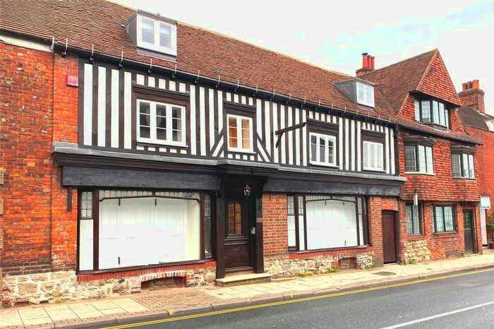 2 Bedroom Flat To Rent In High Street, Sevenoaks, Kent, TN13