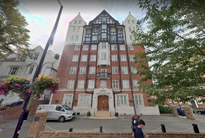 Studio To Rent In Mortimer Court, London, Uk, NW8