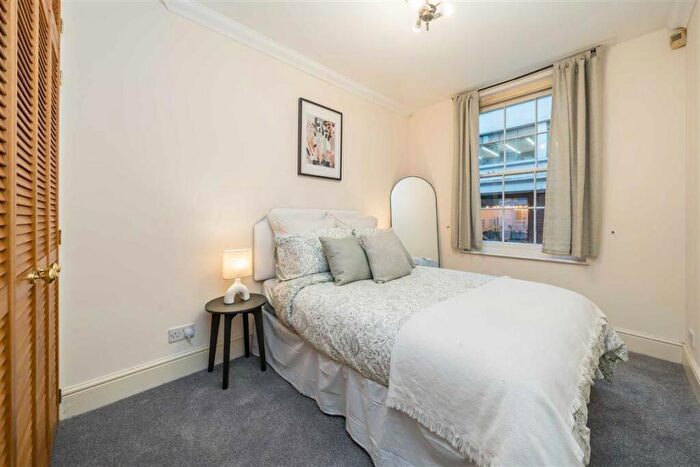 2 Bedroom Flat For Sale In Folgate Street, Spitalfields, E1