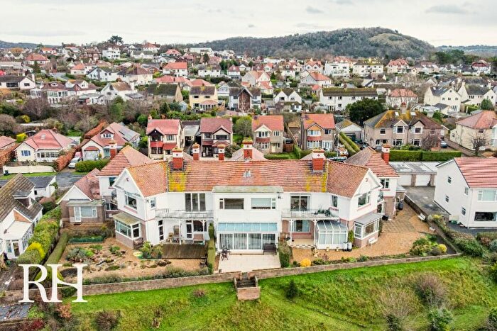 2 Bedroom Apartment To Rent In Warren Drive, Conwy (Town), Conwy (County Of), LL31