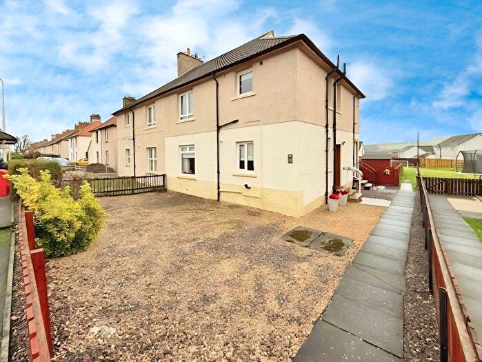 2 Bedroom Flat For Sale In Laurence Park, Kinglassie, KY5