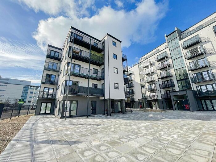 2 Bedroom Flat To Rent In Flat, Martin Court, Hastings, TN34