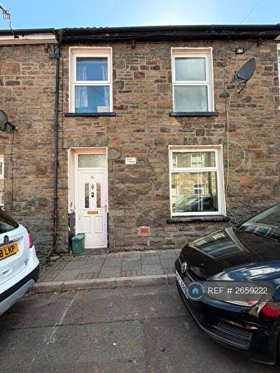 3 Bedroom Terraced House To Rent In Lake St, Ferndale, CF43