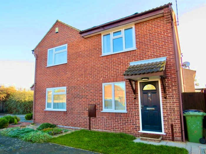 2 Bedroom Property To Rent In Peterhouse Crescent, March, PE15