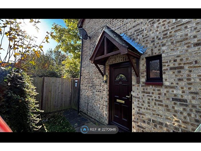 1 Bedroom End Of Terrace House To Rent In Weybridge Close, Chatham, ME5