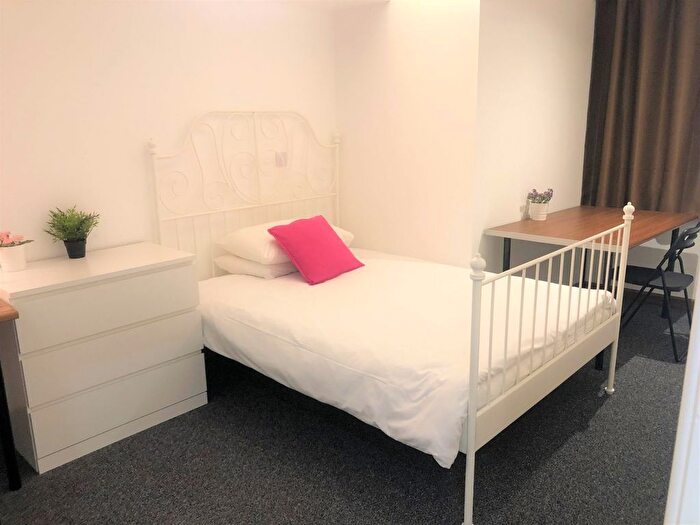 1 Bedroom Studio To Rent In Charter Avenue, Coventry, CV4