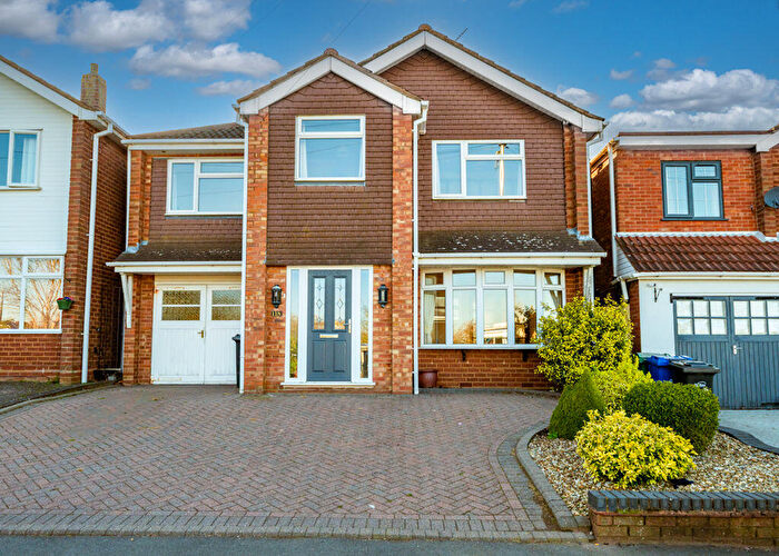 4 Bedroom Detached House For Sale In Granville Drive, Kingswinford, DY6