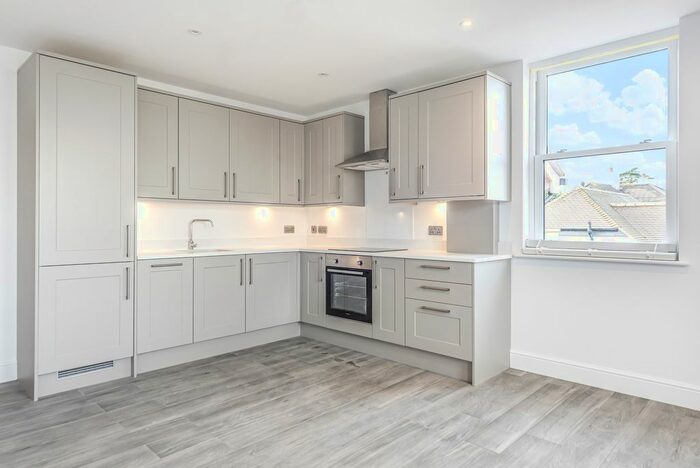 2 Bedroom Flat To Rent In Orchard Road, Bromley, BR1