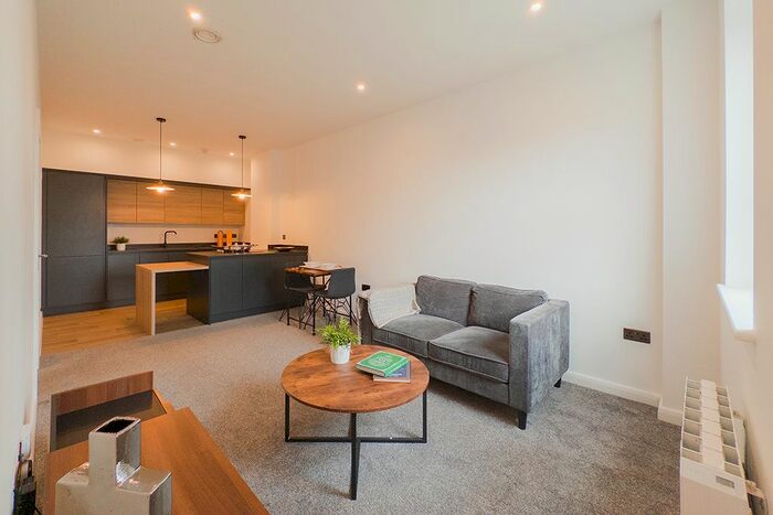 1 Bedroom Flat To Rent In Stone Cross House, Churchgate, Bolton, BL1