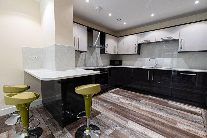 2 Bedroom Flat To Rent In Harrow Street, Sheffield, S11