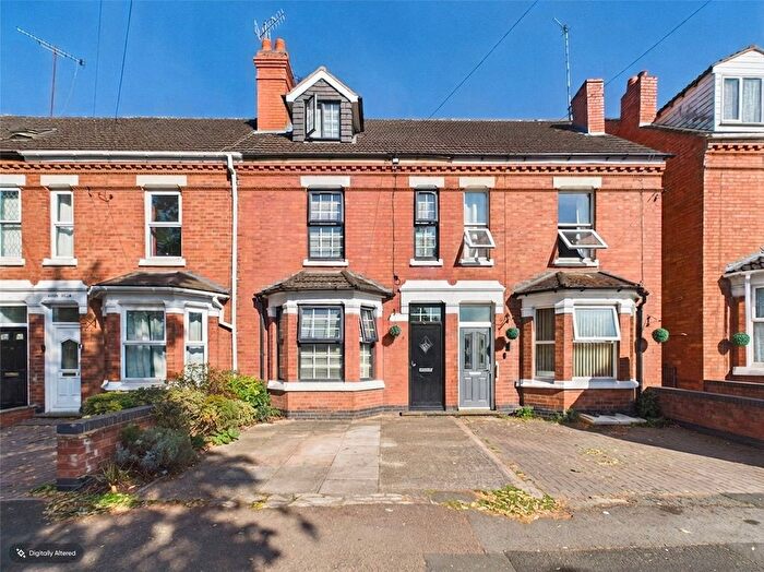 4 Bedroom Terraced House For Sale In Midland Road, Worcester, Worcestershire, WR5