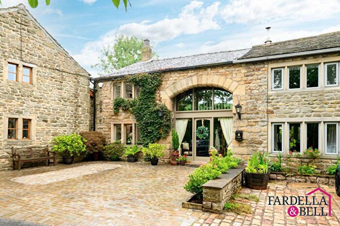 4 Bedroom Barn Conversion For Sale In Wycoller Road, Trawden, BB8