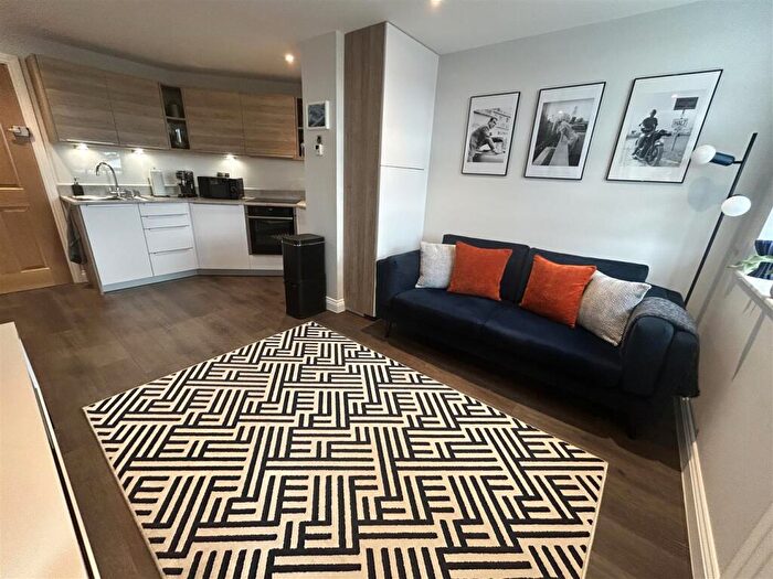 1 Bedroom Apartment To Rent In Kings Crescent Apartments, Edward Street, Derby, DE1