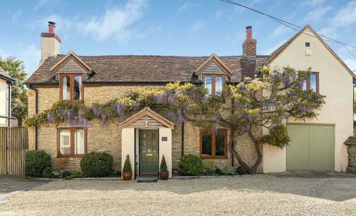 5 Bedroom Detached House For Sale In Bear Lane, Stadhampton, OX44