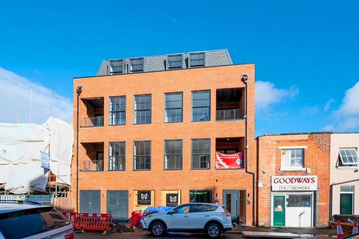 1 Bedroom Flat To Rent In Dalton Street, West Norwood, London, SE27