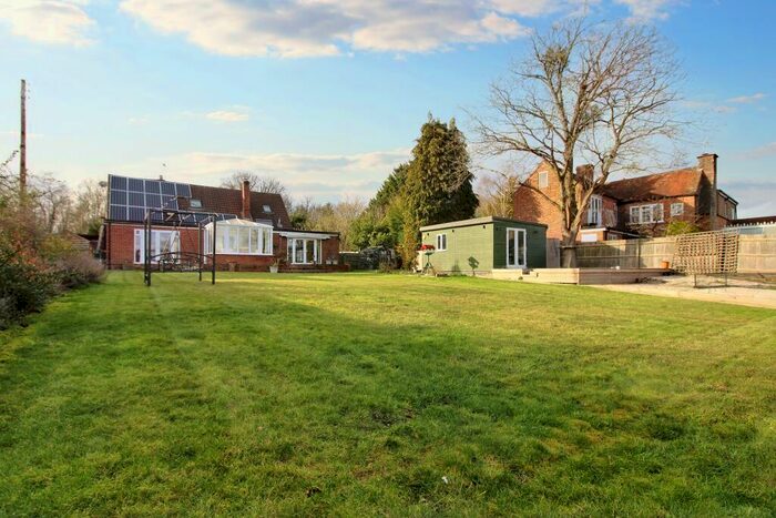 4 Bedroom Detached House For Sale In Newtown Common, Newbury, RG20