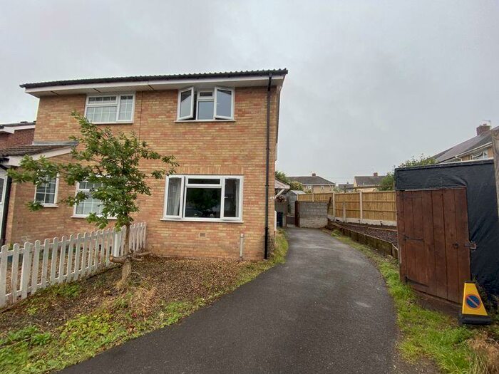 2 Bedroom Semi-Detached House To Rent In Bramley Close, Pill, Bristol, BS20