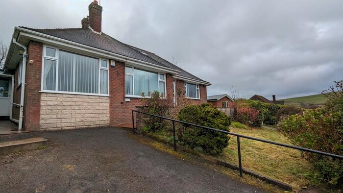 3 Bedroom Bungalow To Rent In Beech Hill Road, Saddleworth, OL4