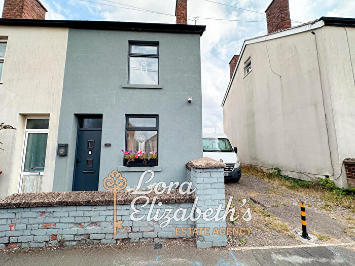 3 Bedroom End Of Terrace House For Sale In Newcastle Street, Huthwaite, Nottinghamshire, NG17
