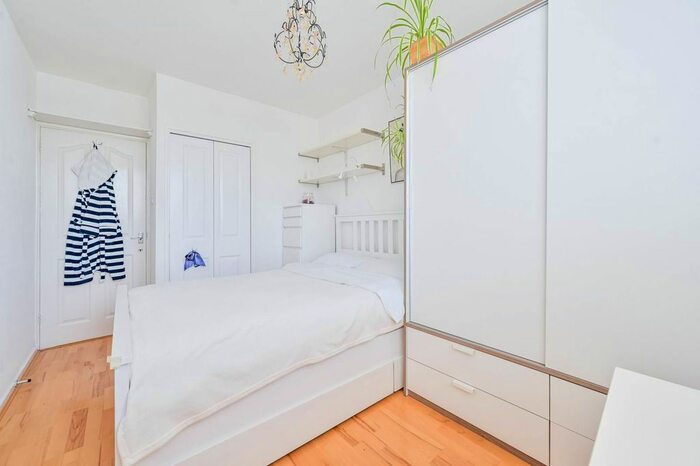 1 Bedroom Flat To Rent In Casterbridge Road, Blackheath, London, SE3