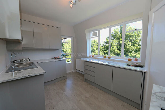 2 Bedroom Apartment To Rent In Lyttelton Road, Hampstead Garden Suburb, N2