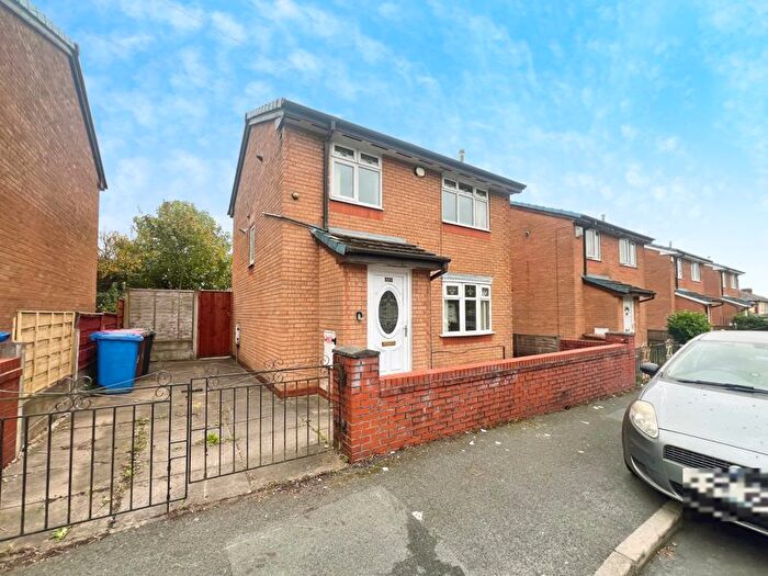 3 Bedroom Detached House For Sale In Brackley Street, Manchester, M28